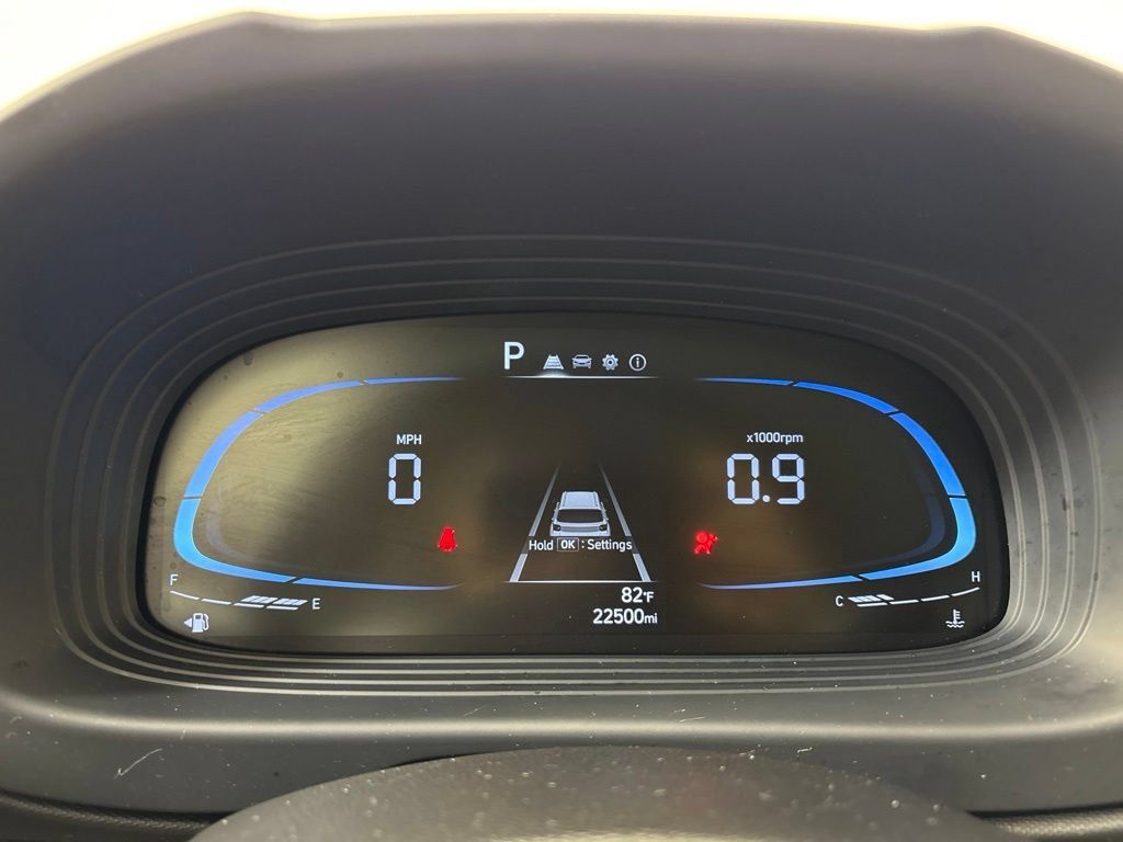 Used 2024 Hyundai Venue SEL FWD image 27