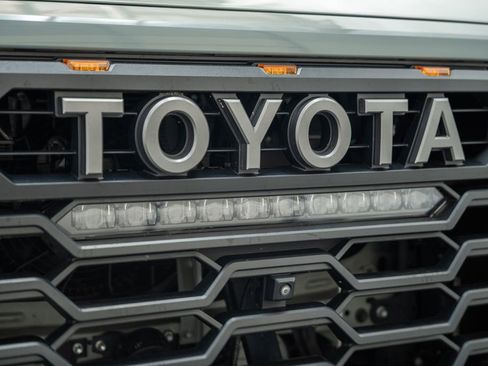 Used 2022 Toyota Tundra TRD Pro AWD/4WD image 13