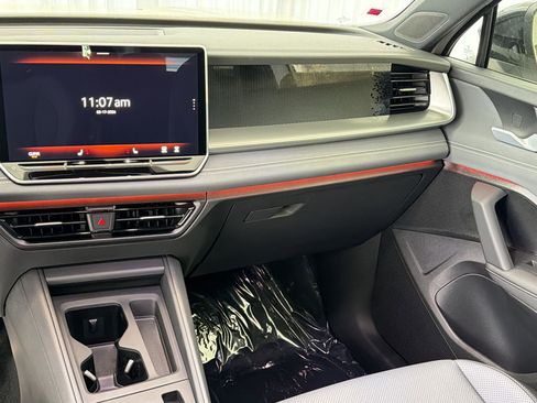 New 2026 Volkswagen Tiguan SE R-Line image 27