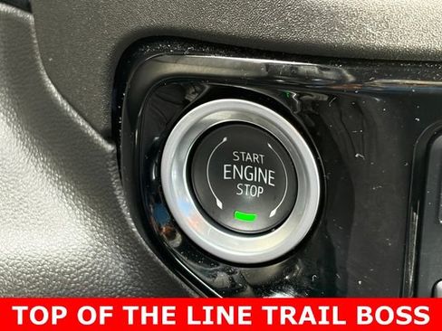 Certified 2025 Chevrolet Silverado 1500 LT Trail Boss w/ Convenience Package II AWD/4WD image 25