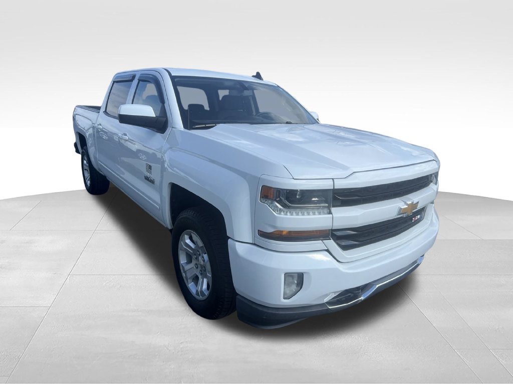 Used 2018 Chevrolet Silverado 1500 LT w/ Texas Edition AWD/4WD image 17