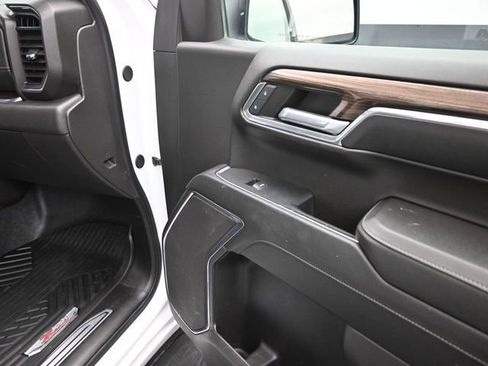 Used 2024 Chevrolet Silverado 1500 LT Trail Boss w/ Protection Package AWD/4WD image 23
