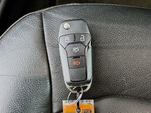Used 2014 Ford Fusion SE w/ Equipment Group 202A FWD image 28