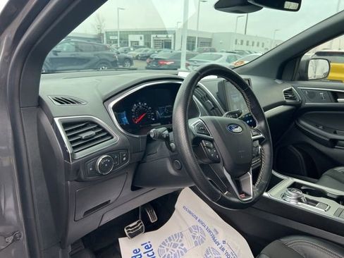 Used 2021 Ford Edge ST w/ Equipment Group 401A image 9
