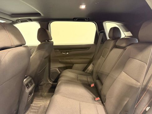 Used 2025 Honda CR-V Sport image 9