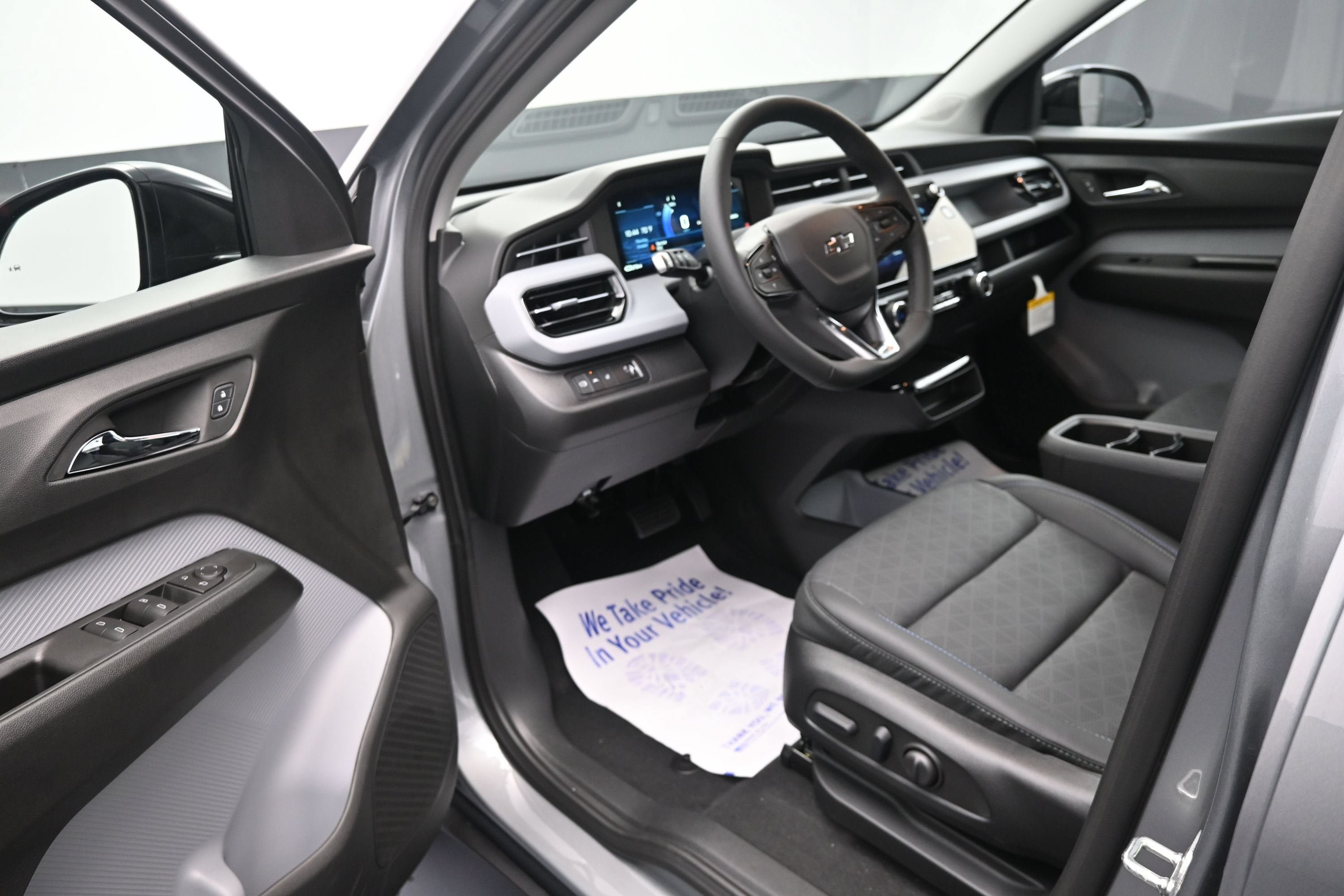 New 2027 Chevrolet Bolt LT w/ Comfort Package FWD image 10