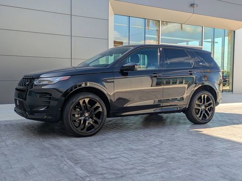 Used 2025 Land Rover Discovery Sport Dynamic SE AWD/4WD image 1