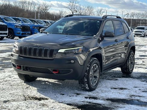 Used 2021 Jeep Cherokee Trailhawk w/ Trailer Tow Group image 7