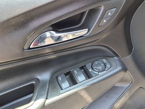 Used 2023 Chevrolet Equinox LT FWD image 13