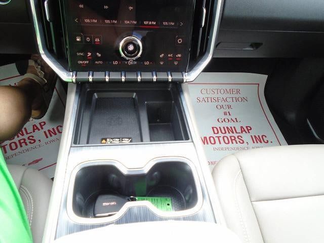 Used 2026 GMC Acadia Elevation w/ Elevation Premium Package AWD/4WD image 16