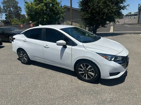 Used 2024 Nissan Versa SV FWD image 15