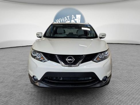 Used 2018 Nissan Rogue Sport SL FWD image 9