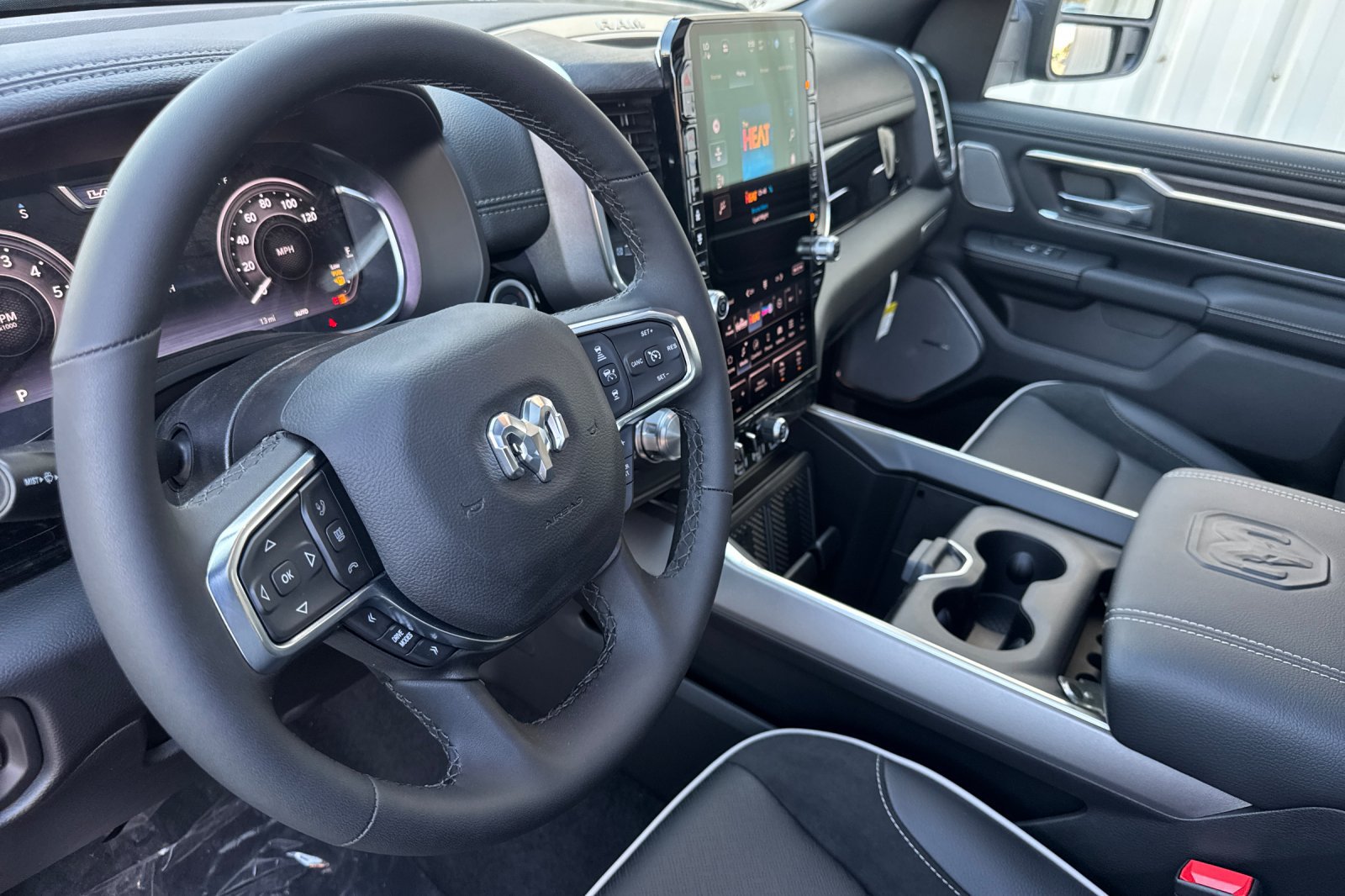 New 2026 RAM 1500 Laramie w/ Night Edition AWD/4WD image 9