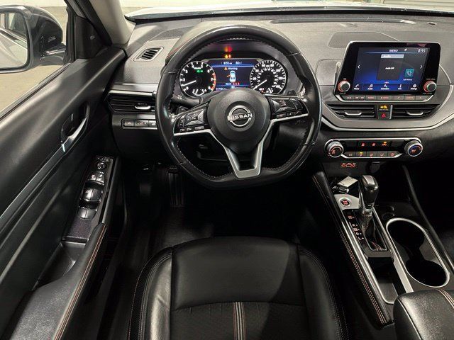 Used 2024 Nissan Altima 2.5 SR FWD image 17