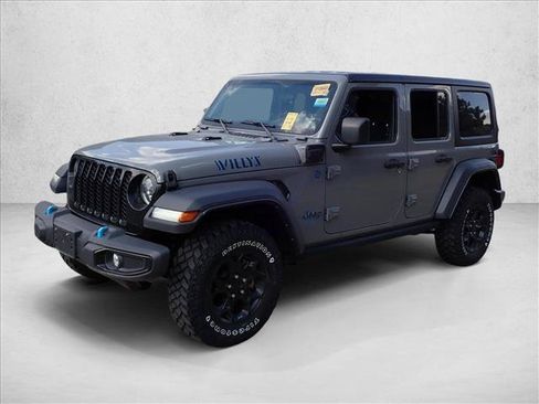 Used 2023 Jeep Wrangler Unlimited w/ Cold Weather Group AWD/4WD image 6
