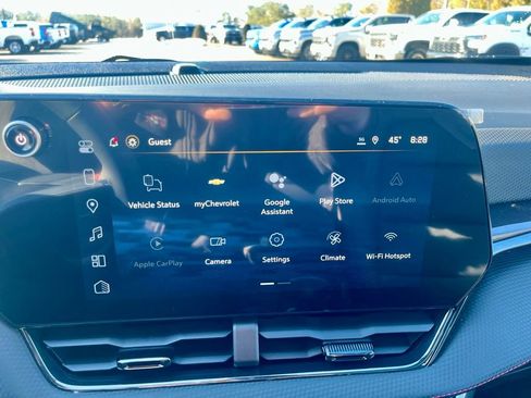 New 2026 Chevrolet Equinox RS w/ Convenience Package III AWD/4WD image 13