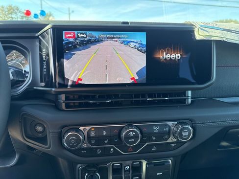 New 2026 Jeep Wrangler Unlimited Rubicon w/ Technology Group image 14