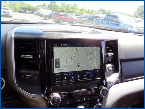 Used 2019 RAM 1500 Big Horn AWD/4WD image 16