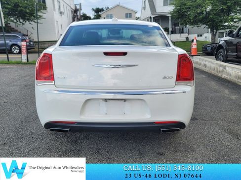 Used 2016 Chrysler 300 Limited AWD/4WD image 5