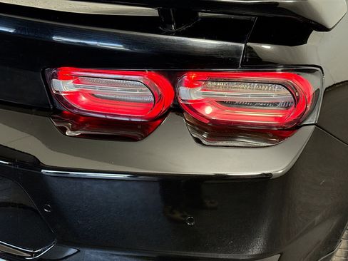 Used 2020 Chevrolet Camaro ZL1 image 32