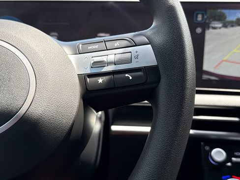 Certified 2025 Hyundai Tucson SEL FWD image 27
