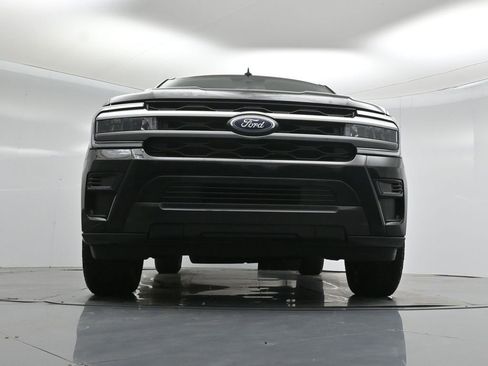 Certified 2024 Ford Expedition Max XLT image 47
