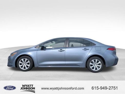 Used 2023 Toyota Corolla LE image 2