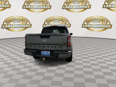 Used 2023 Nissan Frontier SV w/ Midnight Edition Package RWD image 2