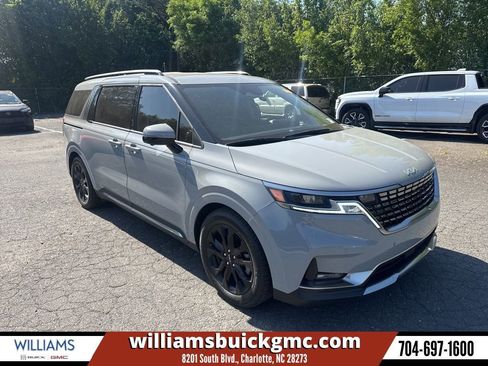 Used 2024 Kia Carnival SX FWD image 1