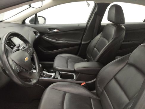 Used 2017 Chevrolet Cruze Premier FWD image 17