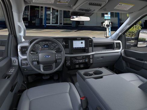 New 2026 Ford F250 XL w/ XL Chrome Package AWD/4WD image 9