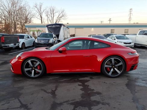 Used 2024 Porsche 911 Carrera 4S image 2
