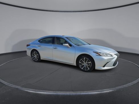 Used 2025 Lexus ES 350 w/ Premium Package FWD image 2