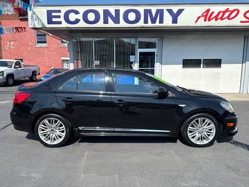 Used 2013 Suzuki Kizashi Sport SLS AWD/4WD image 2