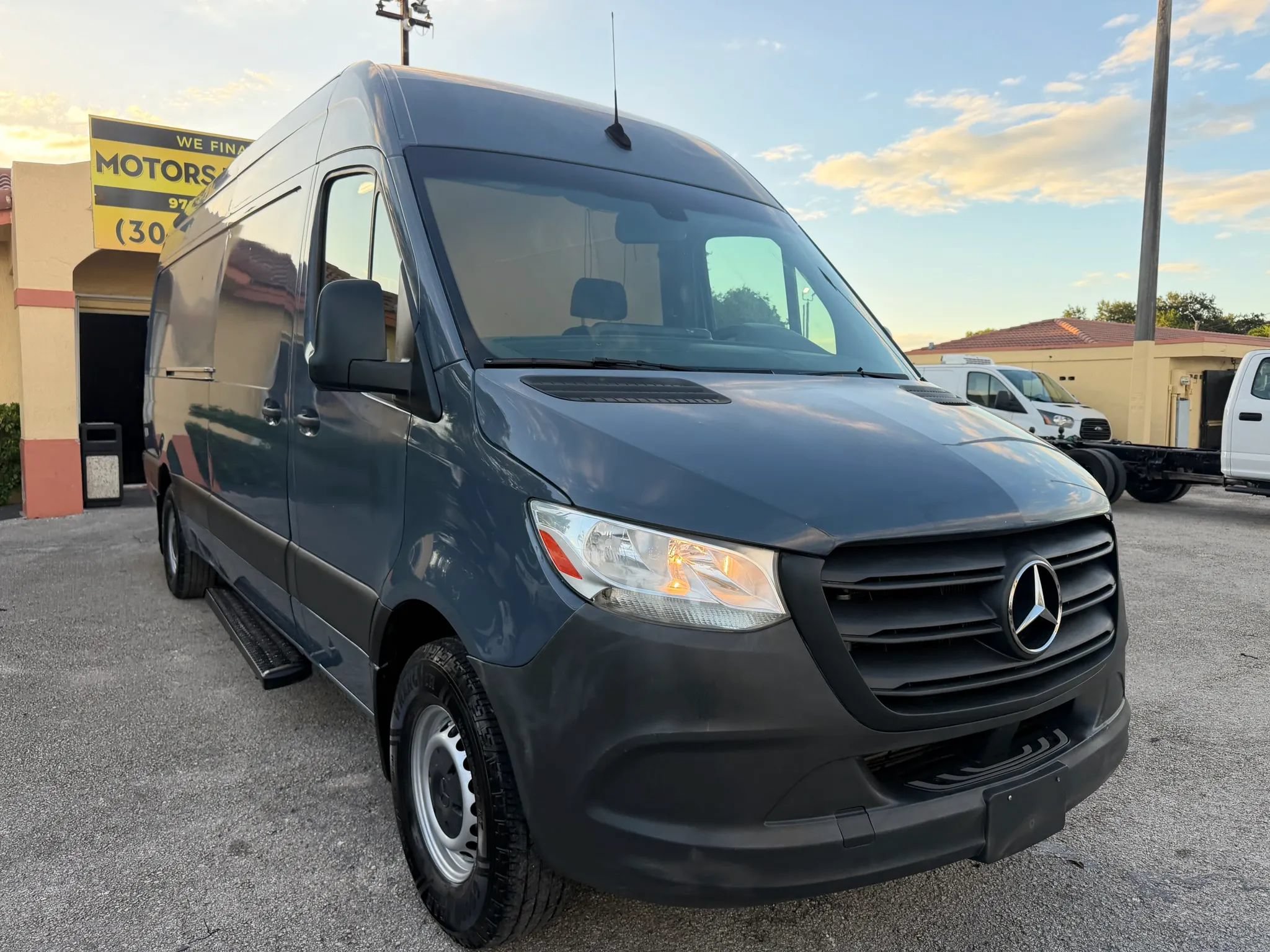Used 2019 Mercedes-Benz Sprinter 2500 170 Extended Cargo image 10