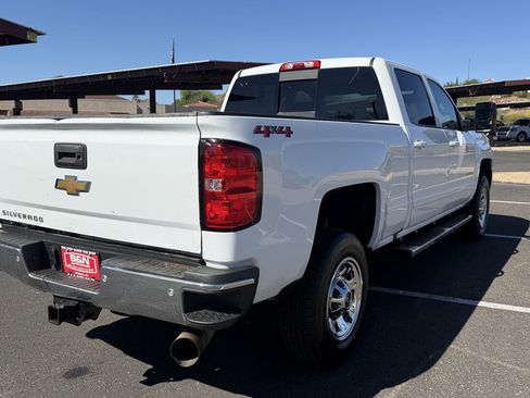 Used 2019 Chevrolet Silverado 3500 LT w/ LT Convenience Package image 5