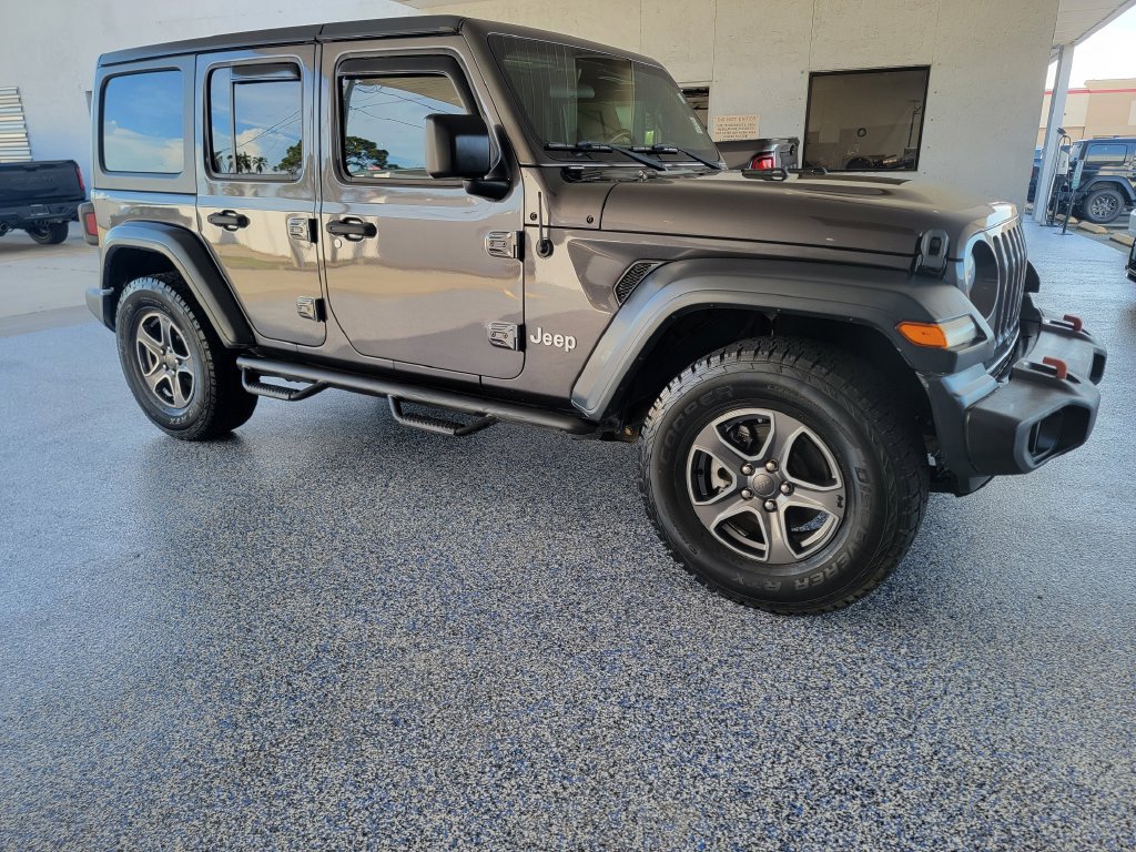 Used 2018 Jeep Wrangler Unlimited Sport S AWD/4WD image 7