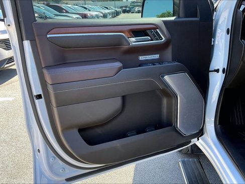 Used 2023 GMC Sierra 1500 Denali w/ Denali Reserve Package AWD/4WD image 23