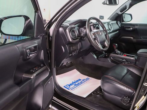 Used 2019 Toyota Tacoma TRD Pro image 3