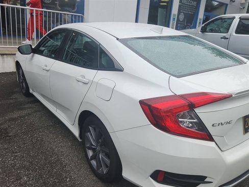 Used 2019 Honda Civic EX-L image 4