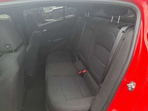 Used 2017 Chevrolet Cruze LT w/ Convenience Package FWD image 18