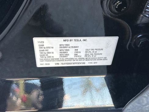 Used 2023 Tesla Model Y Performance image 42
