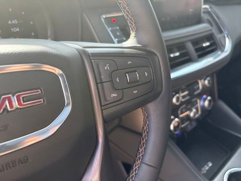 Used 2023 GMC Yukon XL AT4 AWD/4WD image 27