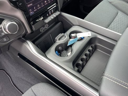 New 2026 RAM 1500 Big Horn AWD/4WD image 10