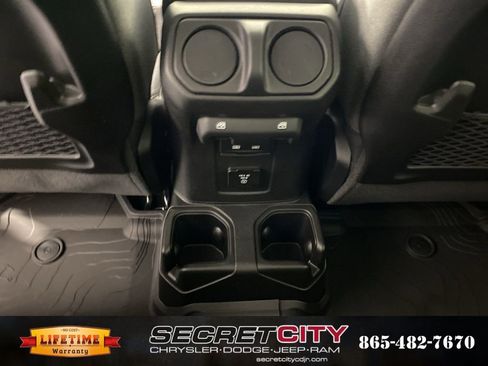 New 2026 Jeep Wrangler Unlimited Rubicon w/ Steel Bumper Group AWD/4WD image 29