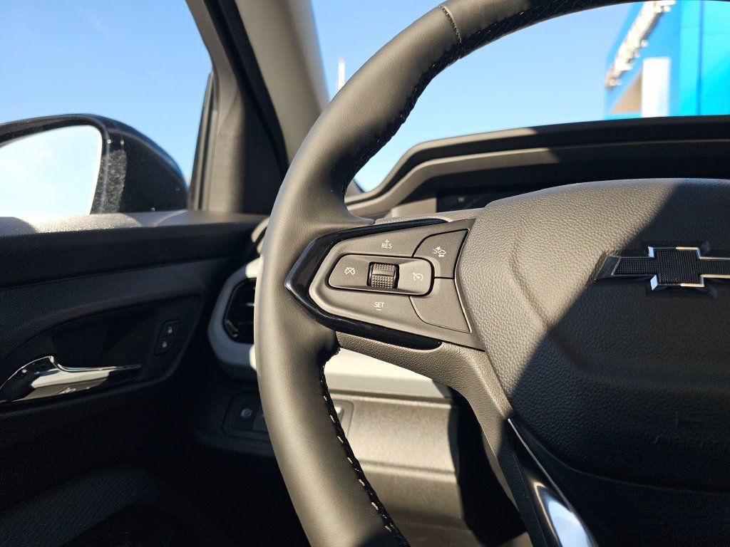 New 2027 Chevrolet Bolt RS w/ Technology Package FWD image 33