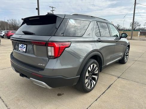 Certified 2025 Ford Explorer Platinum w/ LUX Leather Package image 5