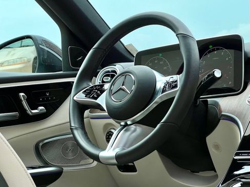 Certified 2026 Mercedes-Benz C 300 4MATIC Sedan image 18