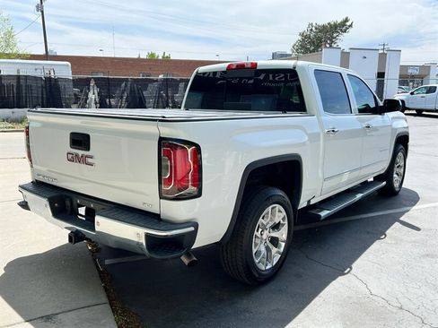 Used 2018 GMC Sierra 1500 SLT w/ SLT Premium Package AWD/4WD image 9