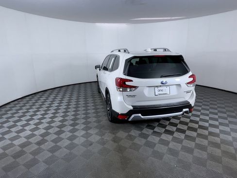 Used 2023 Subaru Forester Touring image 7
